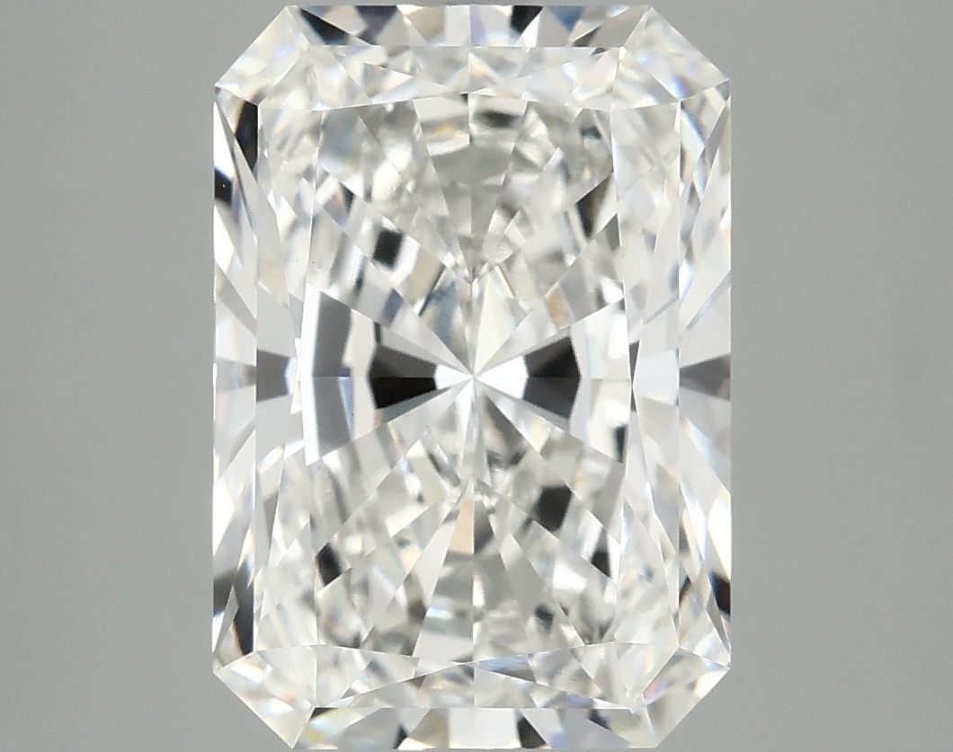 4.87 ct. radiant Lab Grown Diamond front image