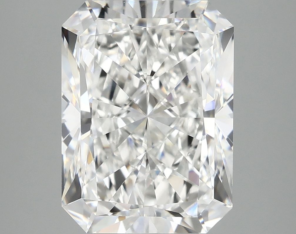 4.68 ct. radiant Lab Grown Diamond front image