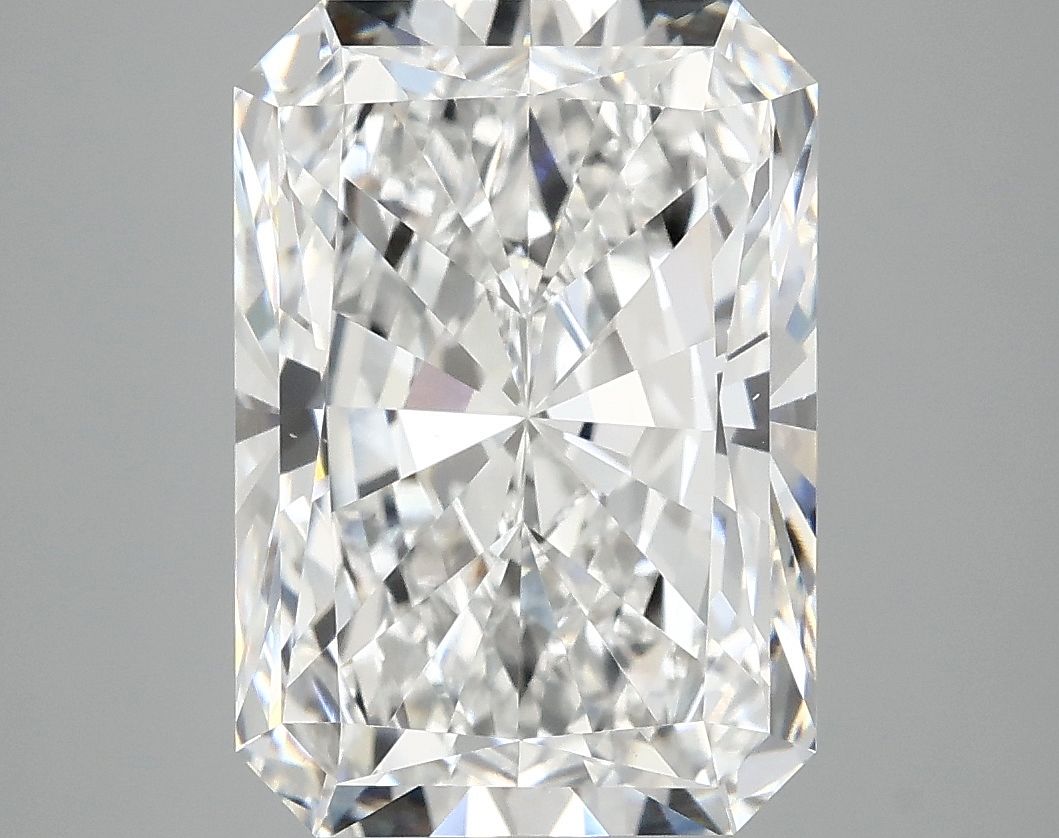4.94 ct. radiant Lab Grown Diamond front image