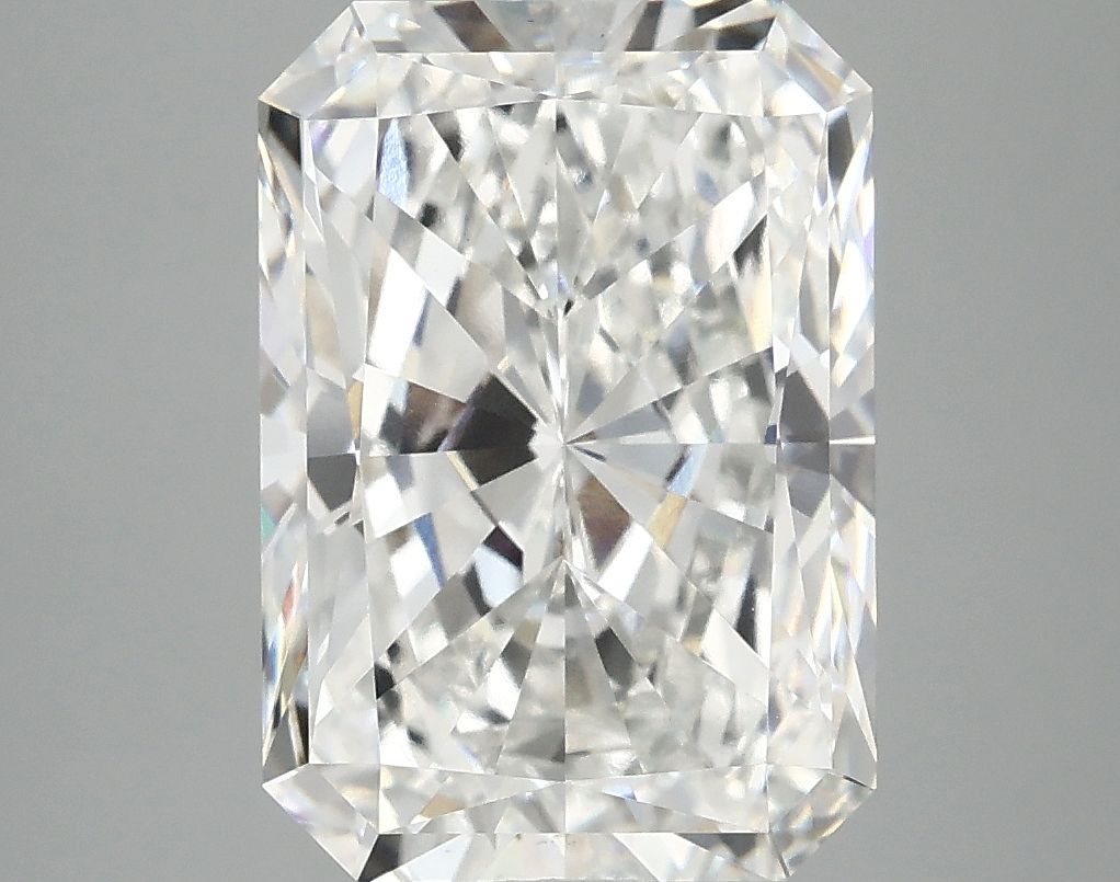 4.87 ct. radiant Lab Grown Diamond front image