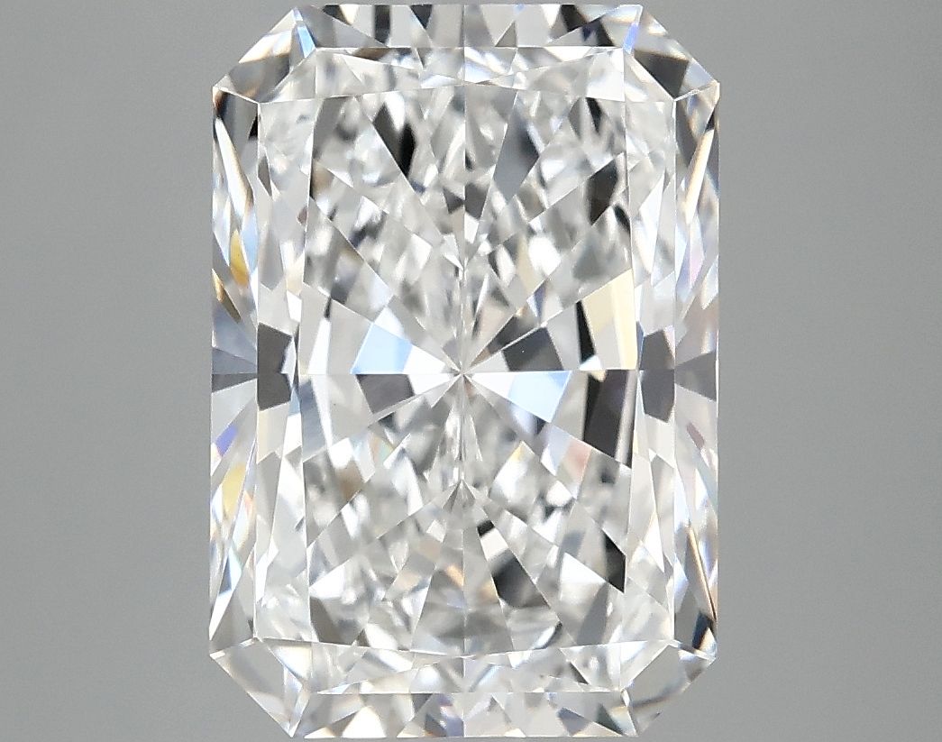 4.99 ct. radiant Lab Grown Diamond front image