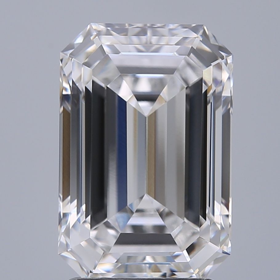 2.59 ct. emerald Lab Grown Diamond front image