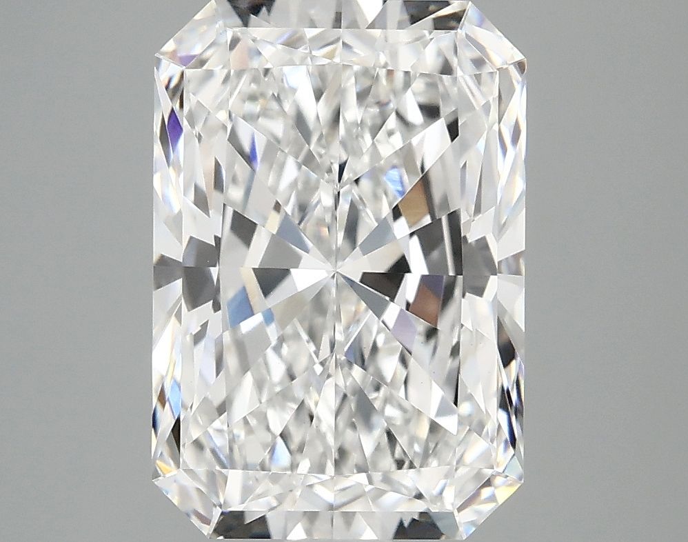 4.19 ct. radiant Lab Grown Diamond front image