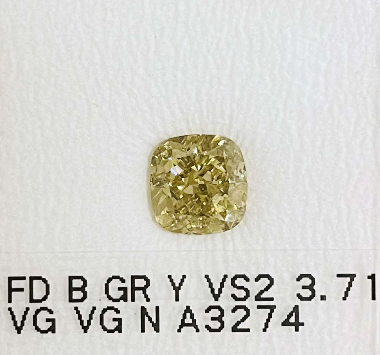 3.71 ct Cushion Brilliant diamond