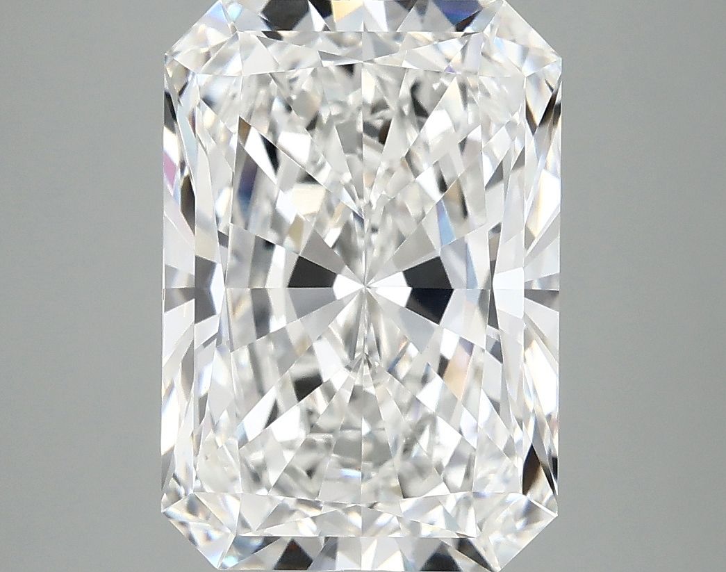 4.99 ct. radiant Lab Grown Diamond front image