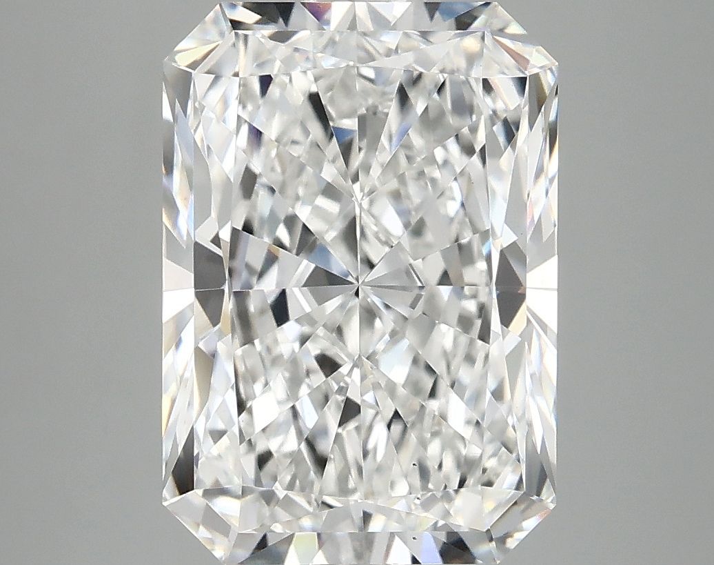 4.89 ct. radiant Lab Grown Diamond front image