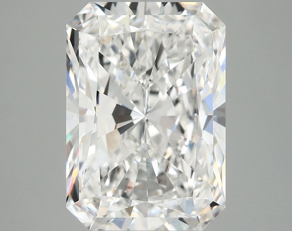 4.87 ct. radiant Lab Grown Diamond front image