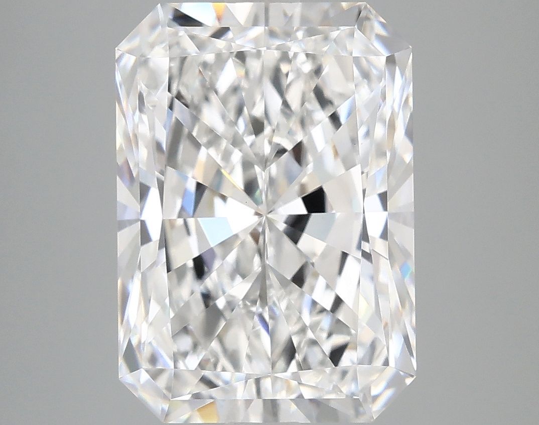 4.98 ct. radiant Lab Grown Diamond front image