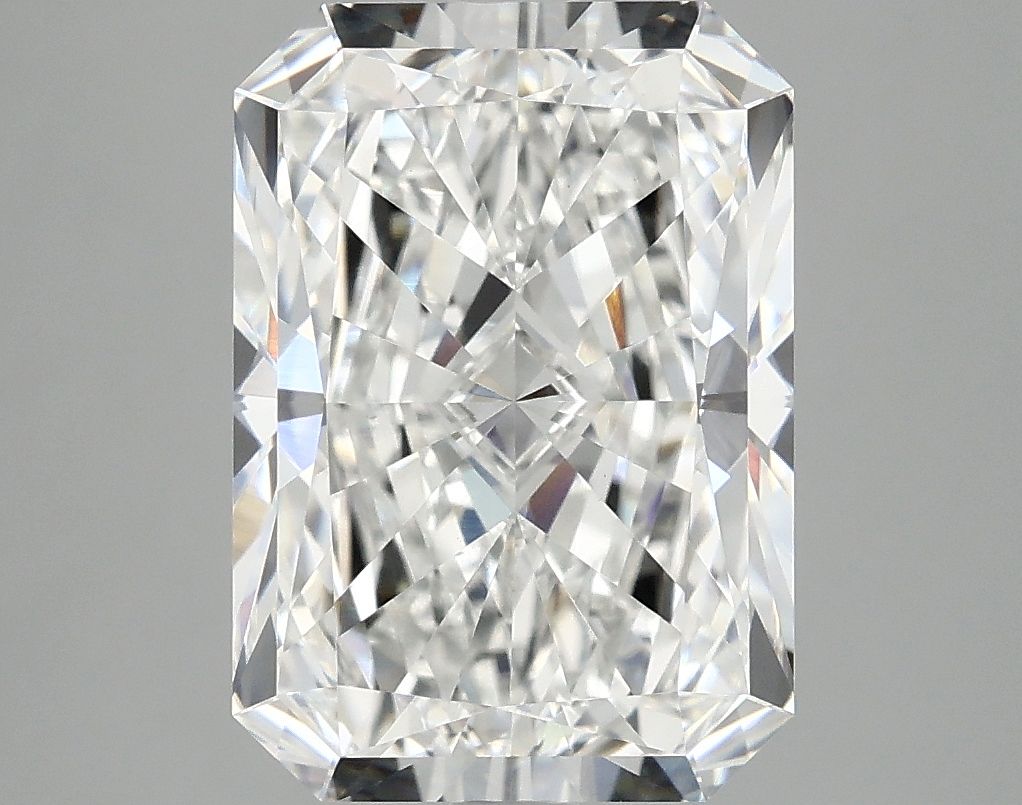 4.76 ct. radiant Lab Grown Diamond front image