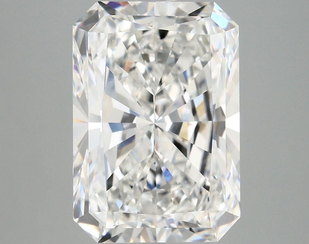4.99 ct. radiant Lab Grown Diamond front image