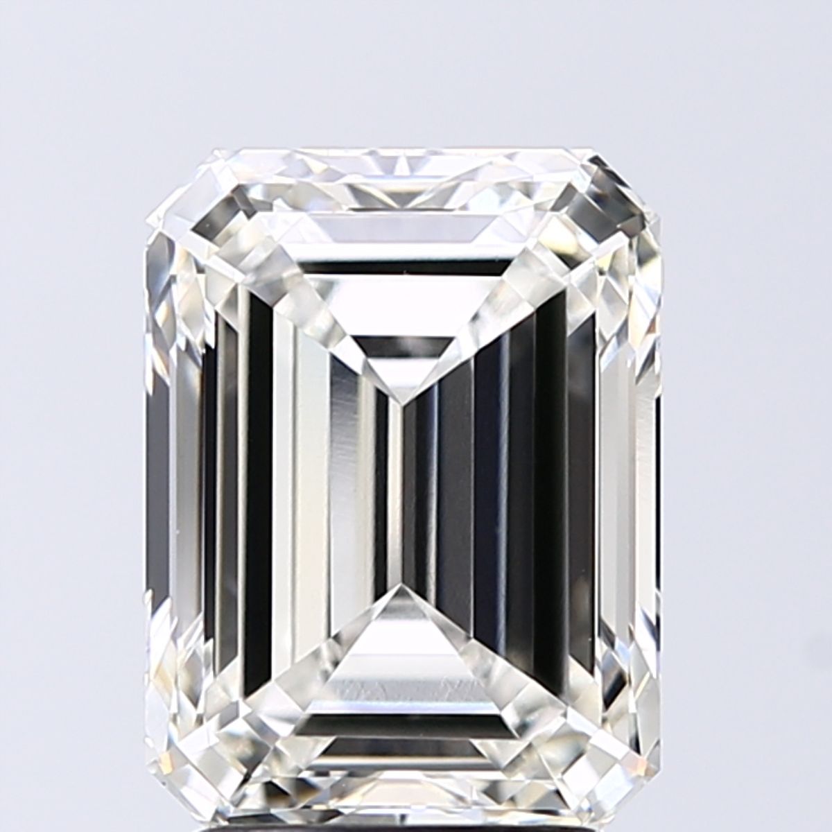3.20 ct. emerald Lab Grown Diamond front image