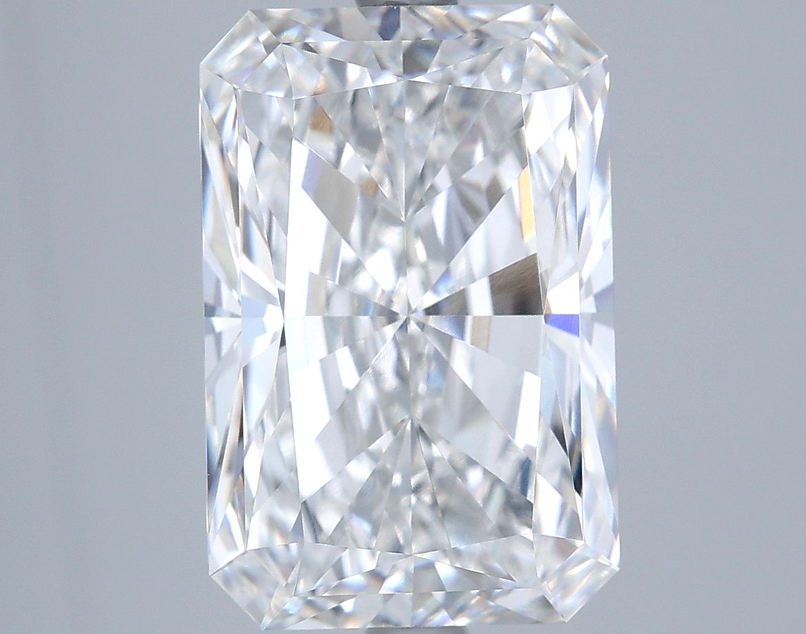 5.07 ct. radiant Lab Grown Diamond front image