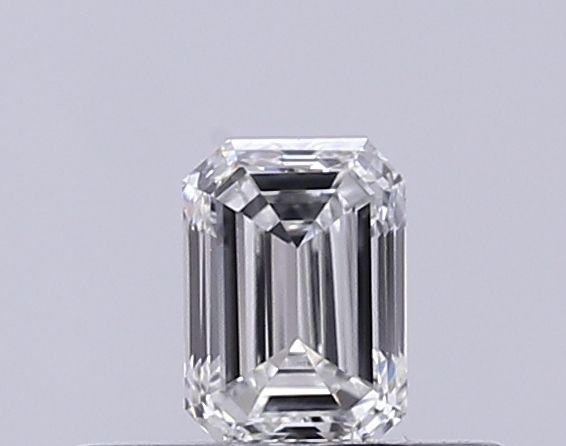 0.28ct Emerald diamond