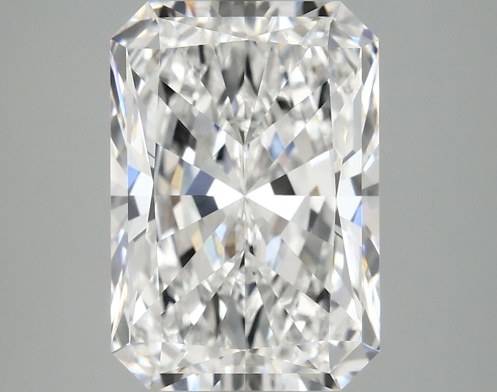 4.75 ct. radiant Lab Grown Diamond front image