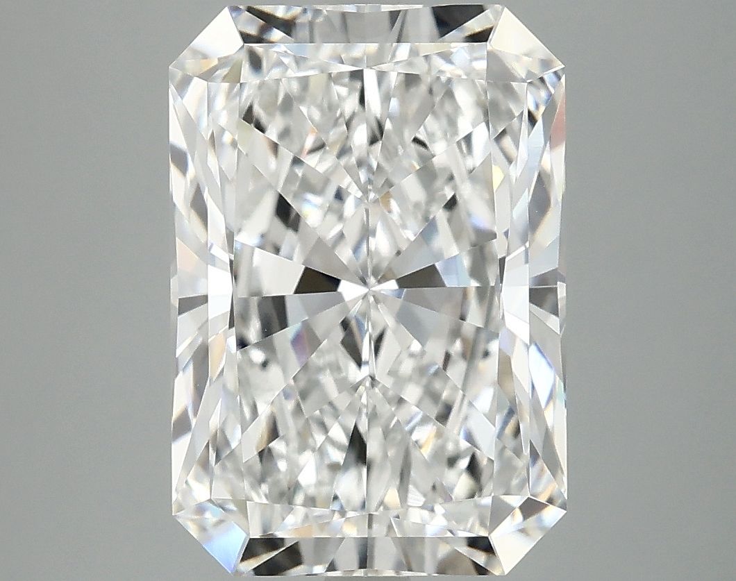 5.07 ct. radiant Lab Grown Diamond front image
