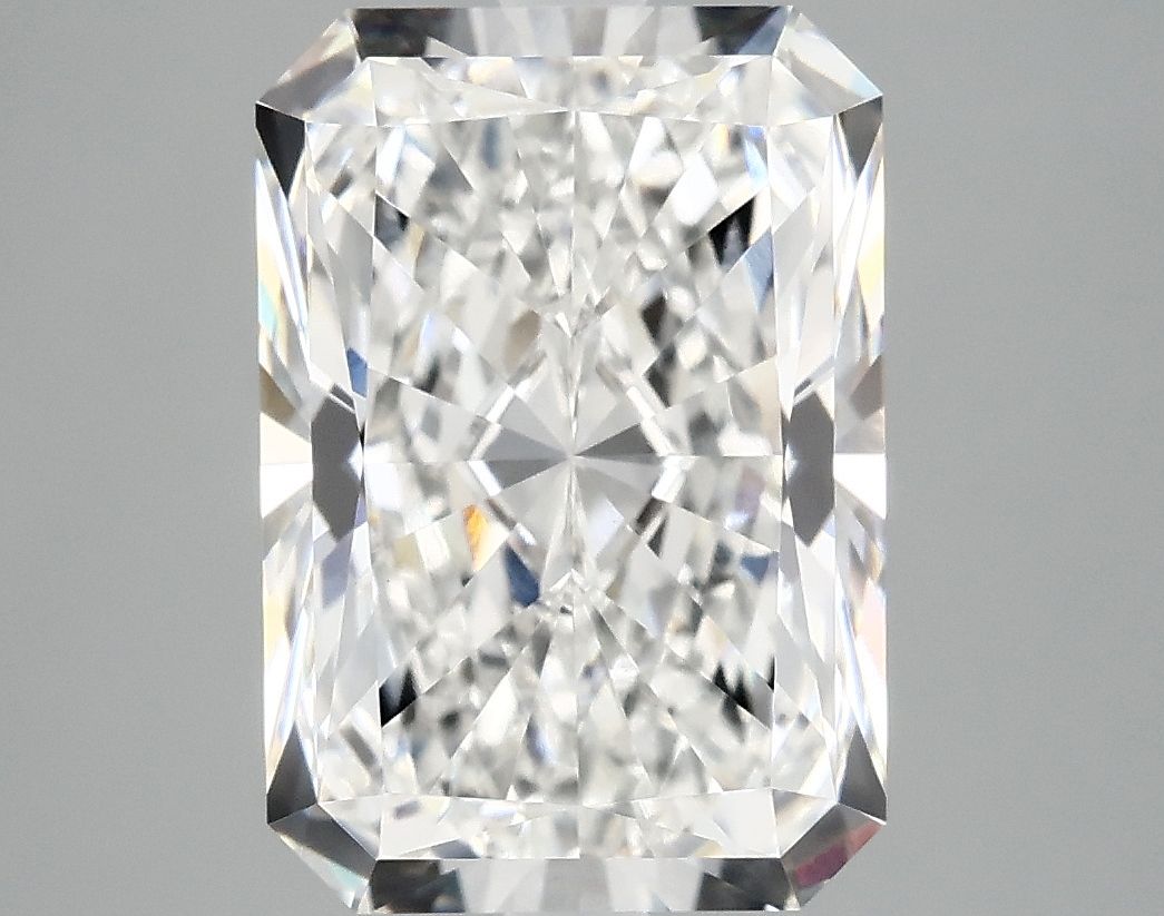 5.05 ct. radiant Lab Grown Diamond front image