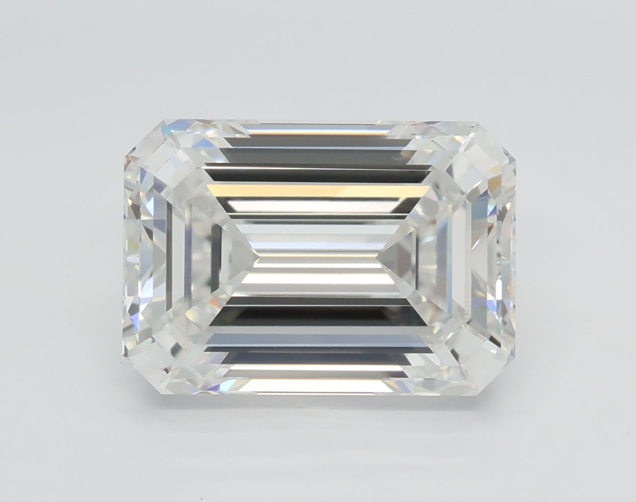 4.52 ct. emerald Lab Grown Diamond front image