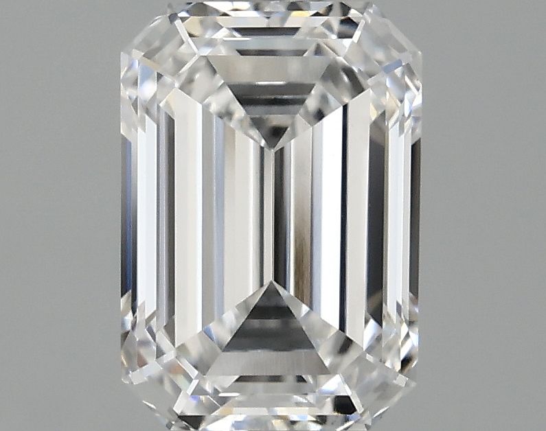 0.99 ct. emerald Lab Grown Diamond front image