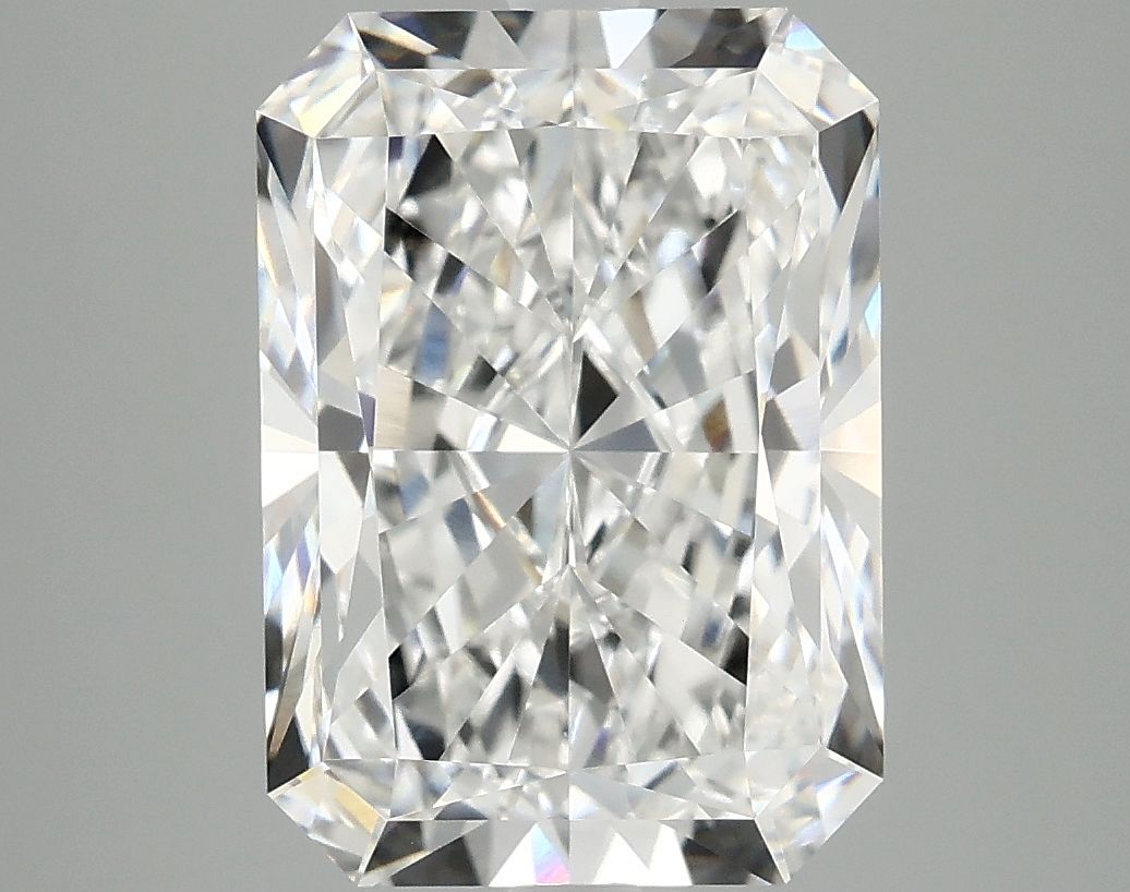4.82 ct. radiant Lab Grown Diamond front image