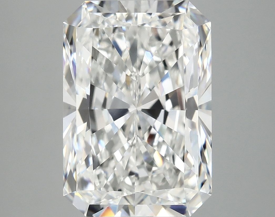4.85 ct. radiant Lab Grown Diamond front image
