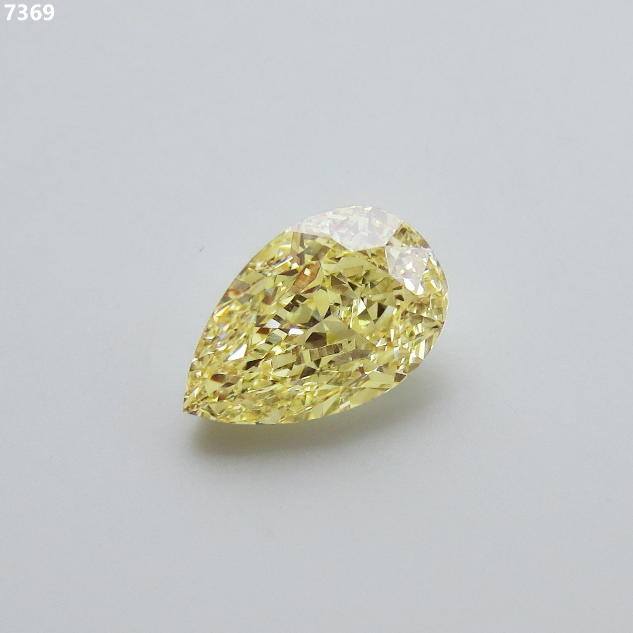 2.50 ct Pear diamond