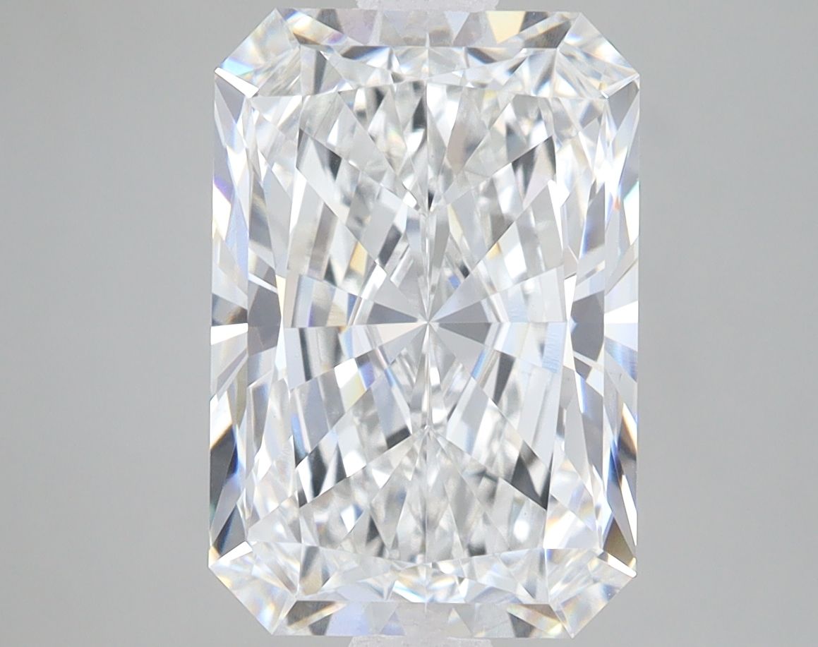 5.07 ct. radiant Lab Grown Diamond front image
