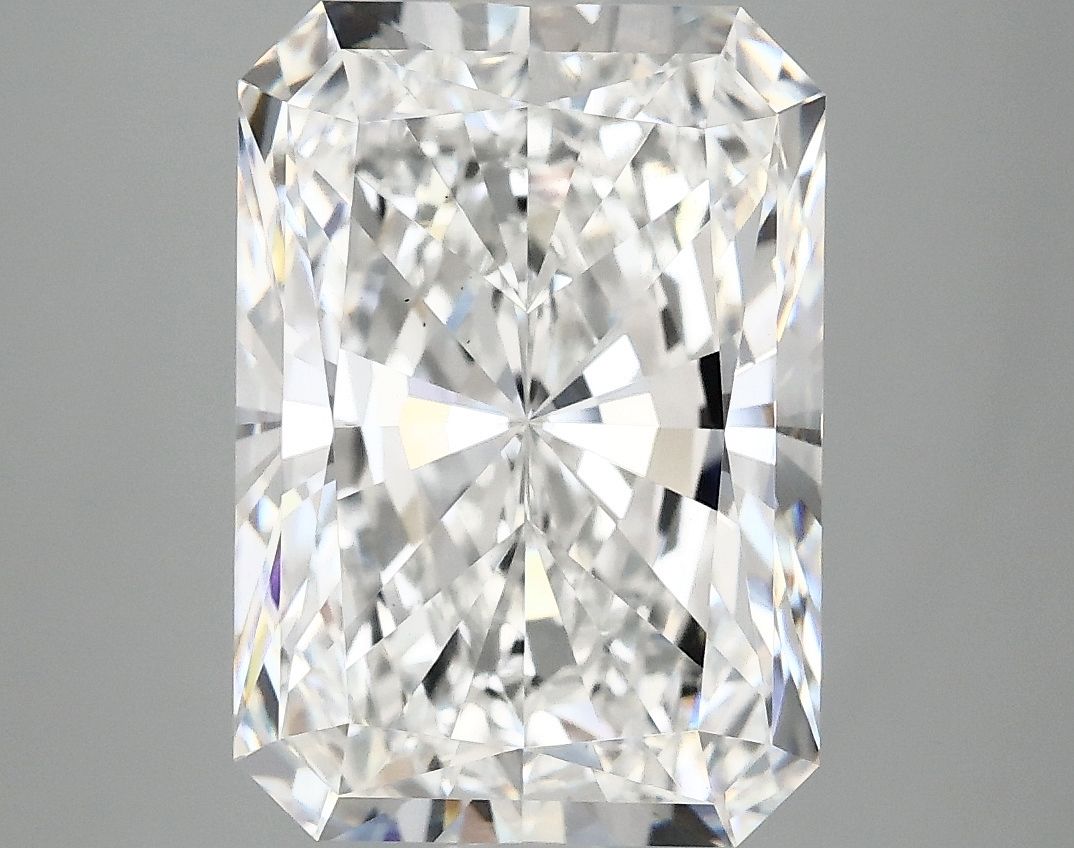 4.94 ct. radiant Lab Grown Diamond front image