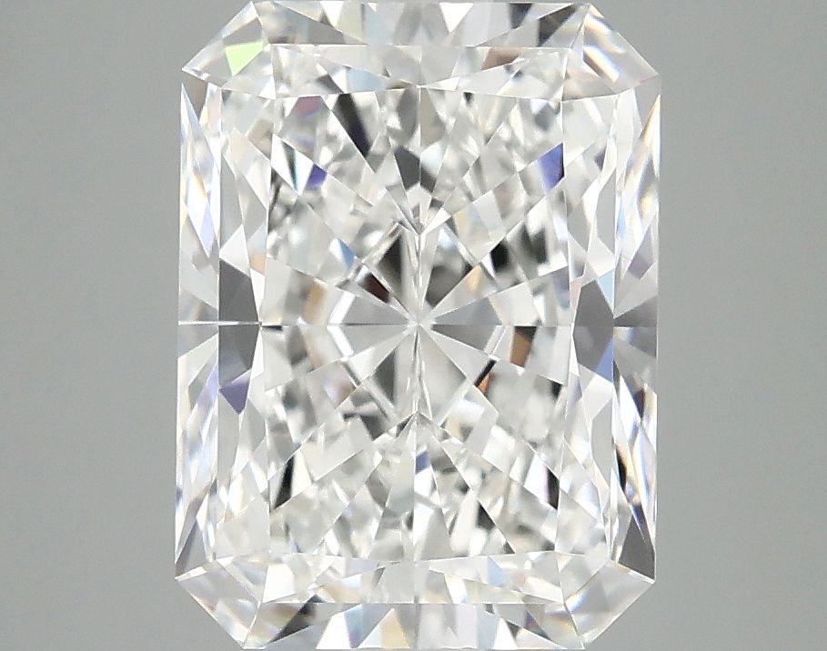 3.94 ct. radiant Lab Grown Diamond front image