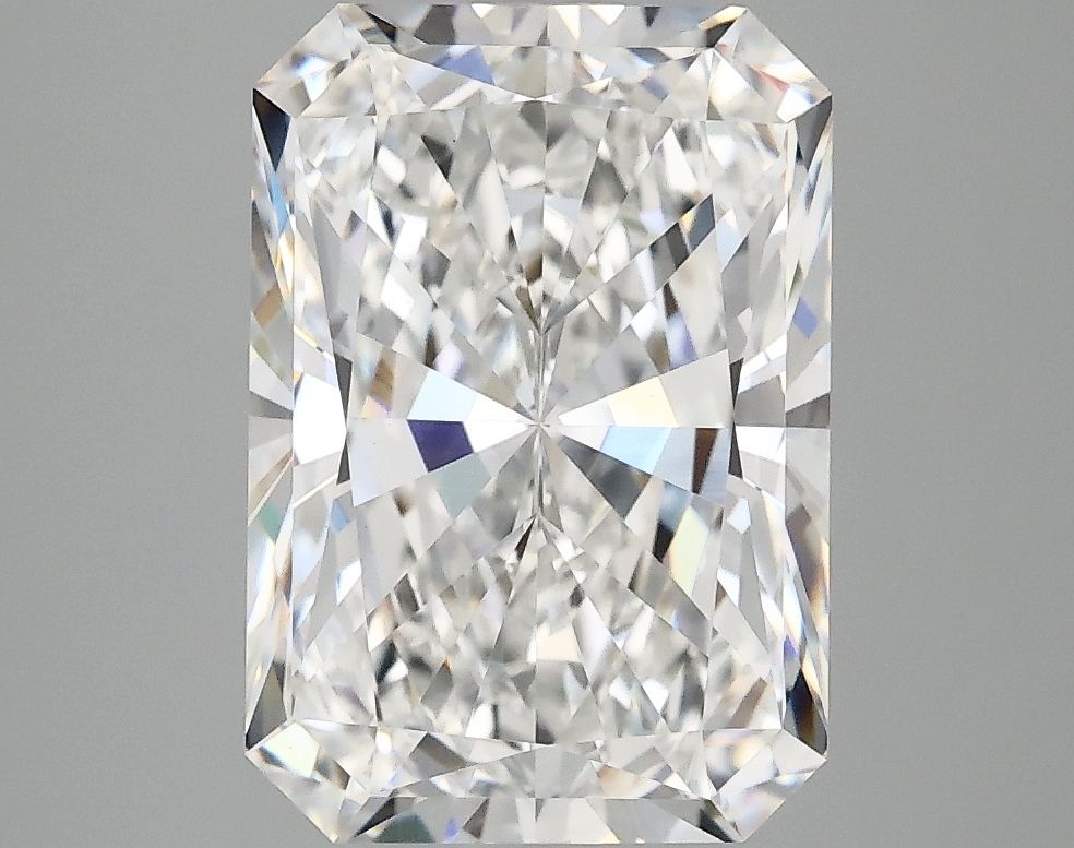3.94 ct. radiant Lab Grown Diamond front image