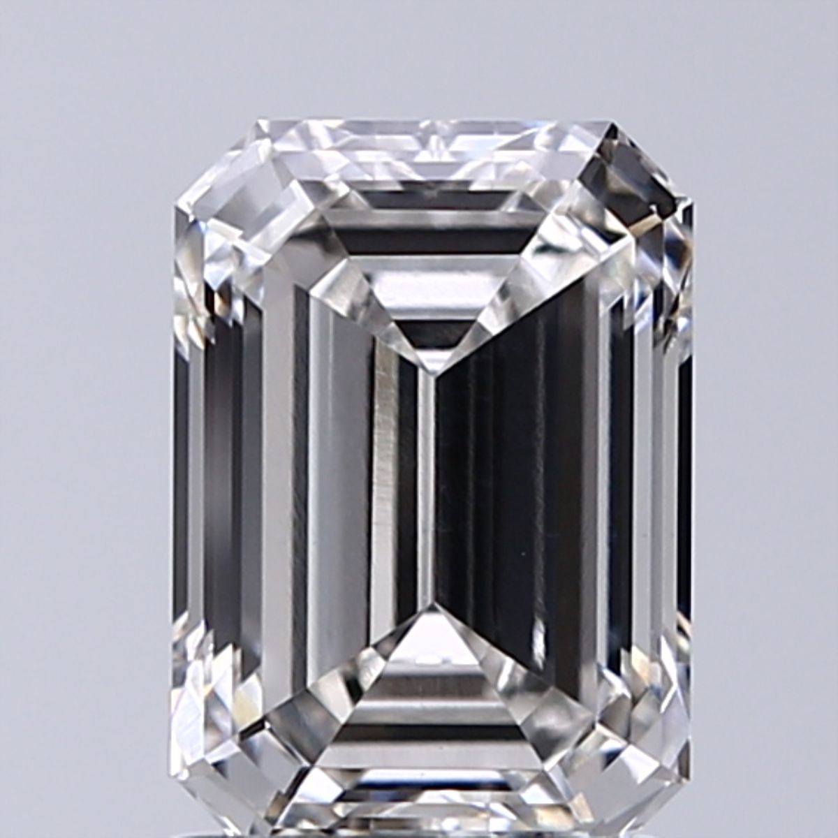 1.56 ct. emerald Lab Grown Diamond front image