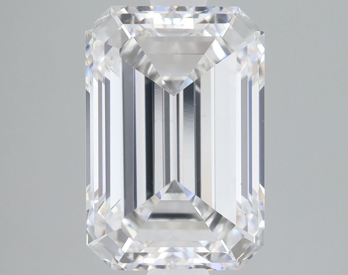 2.54 ct. emerald Lab Grown Diamond front image