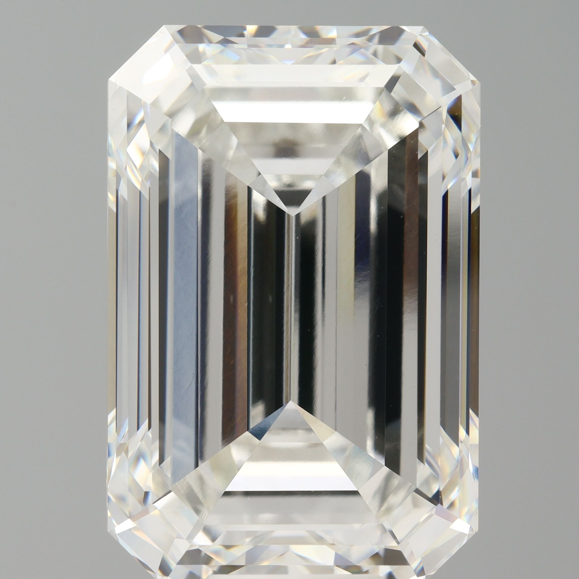 14.56 ct. emerald Lab Grown Diamond front image