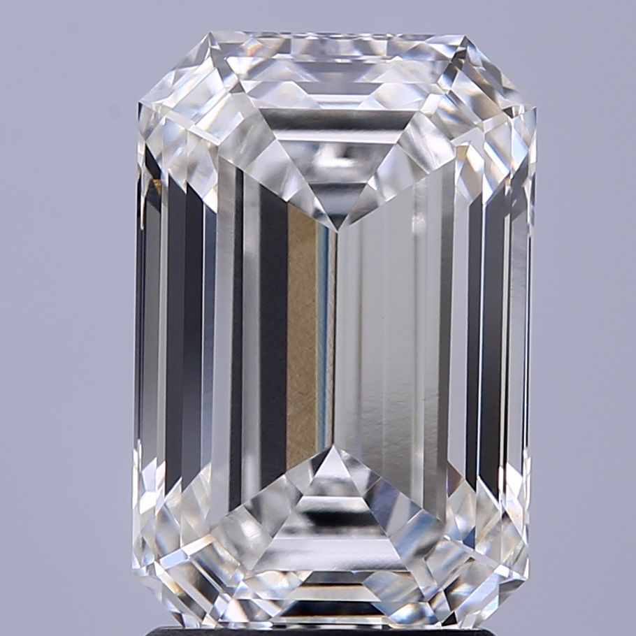 2.92 ct. emerald Lab Grown Diamond front image