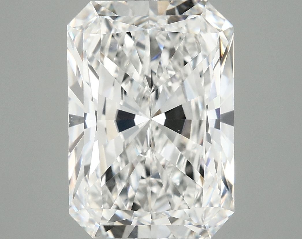 4.79 ct. radiant Lab Grown Diamond front image