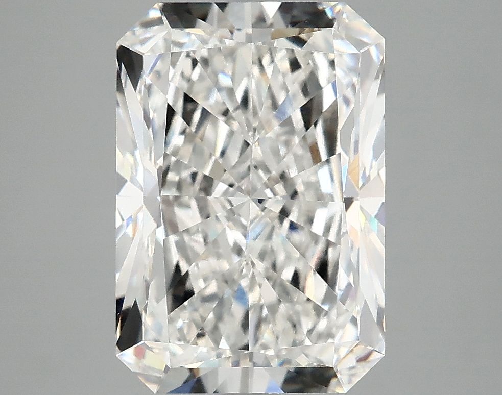 4.79 ct. radiant Lab Grown Diamond front image