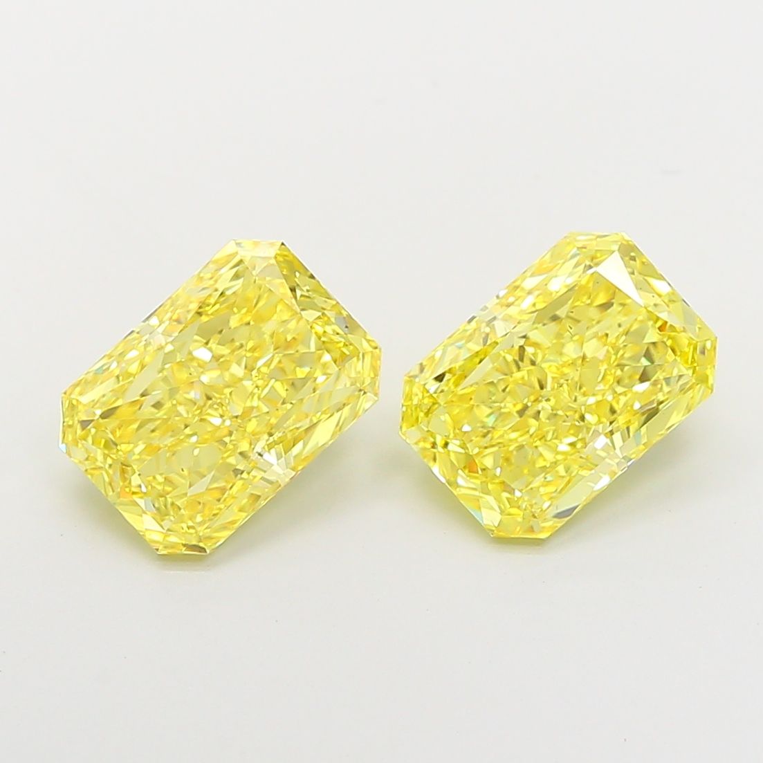2.88 ct. radiant Lab Grown Diamond front image