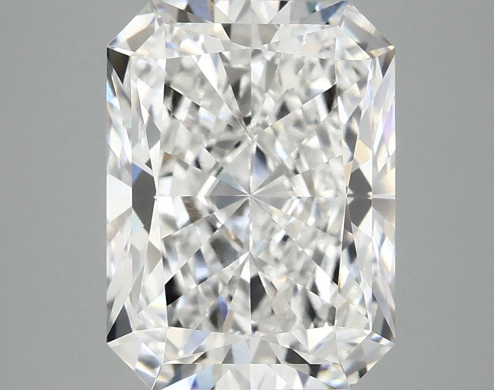 4.72 ct. radiant Lab Grown Diamond front image