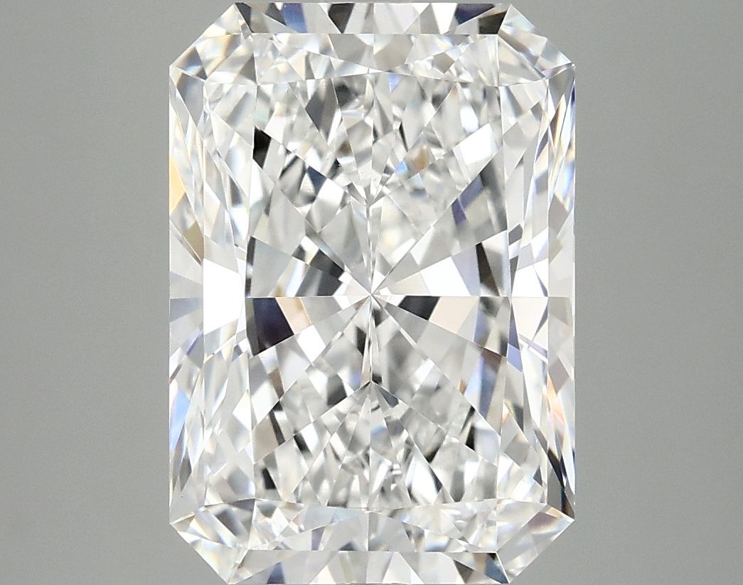4.98 ct. radiant Lab Grown Diamond front image