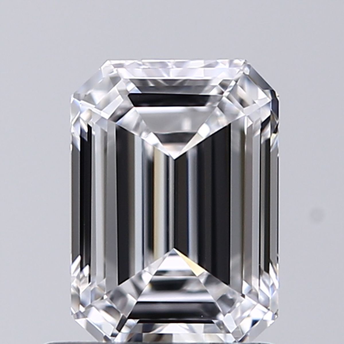 1.01 ct. emerald Lab Grown Diamond front image