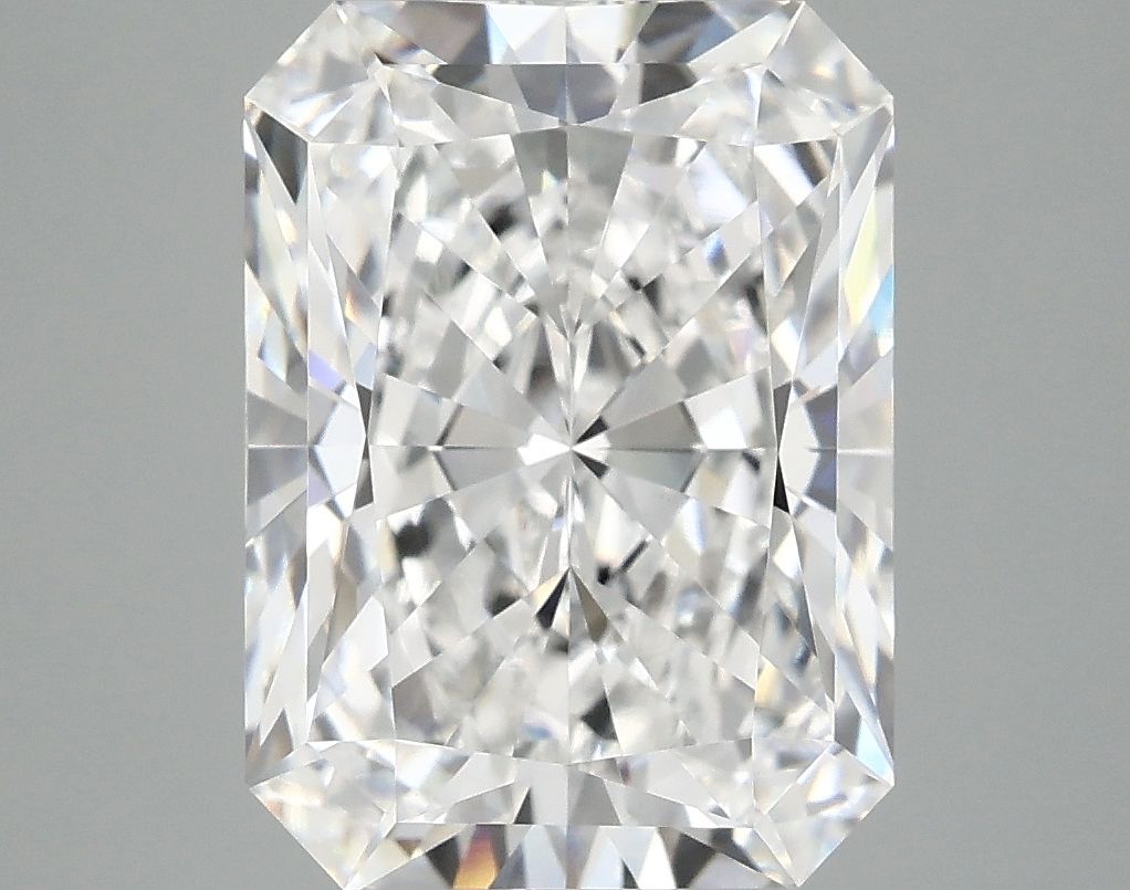 4.99 ct. radiant Lab Grown Diamond front image