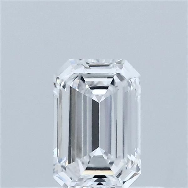 0.5 ct lab-grown Emerald Diamond