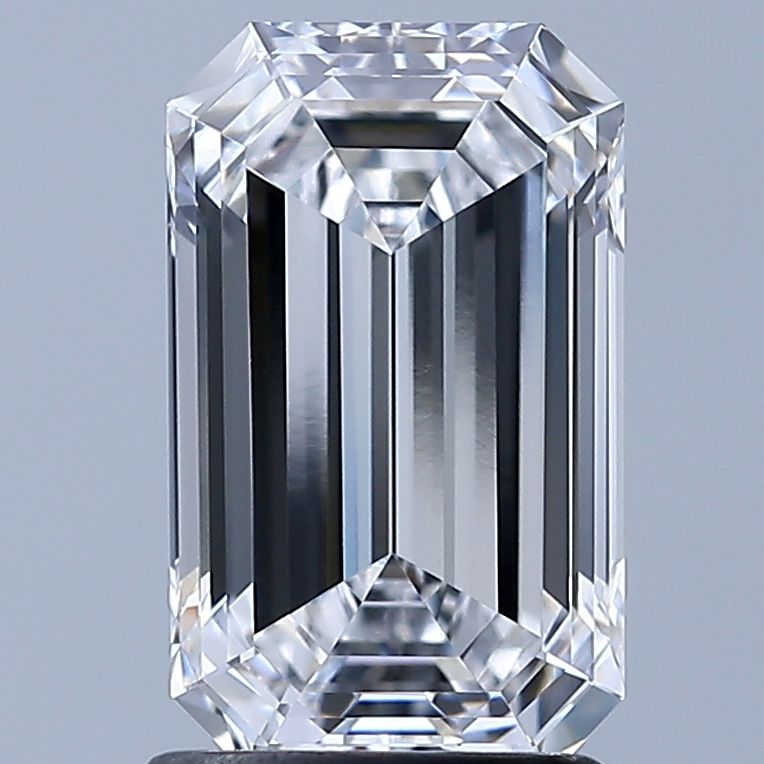1.73 ct. emerald Lab Grown Diamond front image