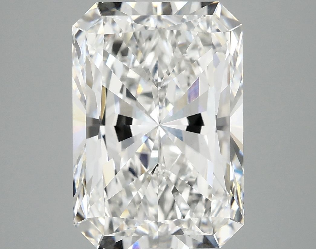 4.96 ct. radiant Lab Grown Diamond front image