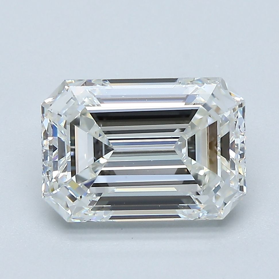 3.01 ct Emerald diamond