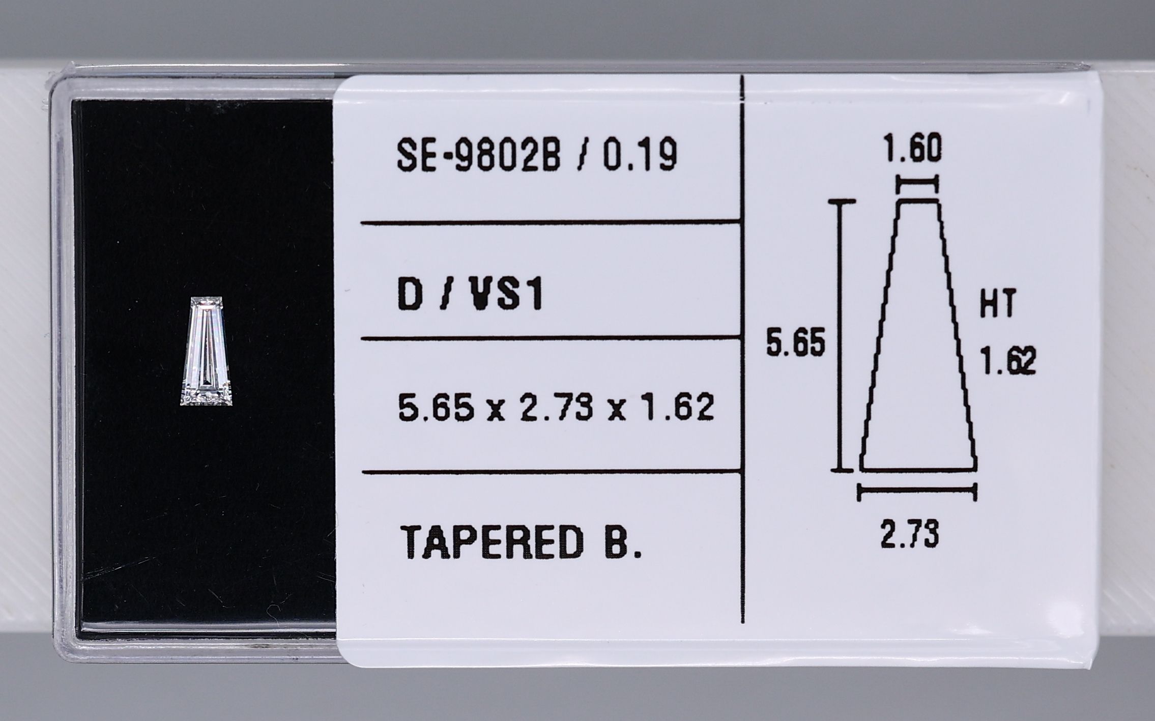 0.19ct Tapered Baguette D VS1