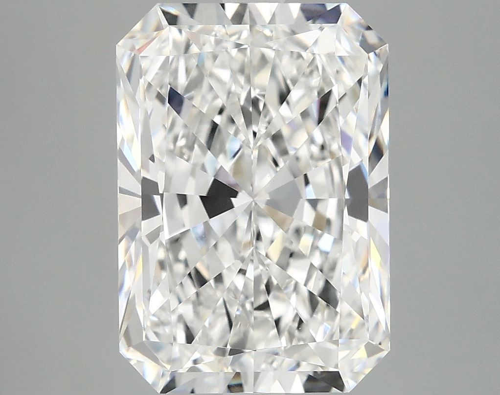 4.99 ct. radiant Lab Grown Diamond front image
