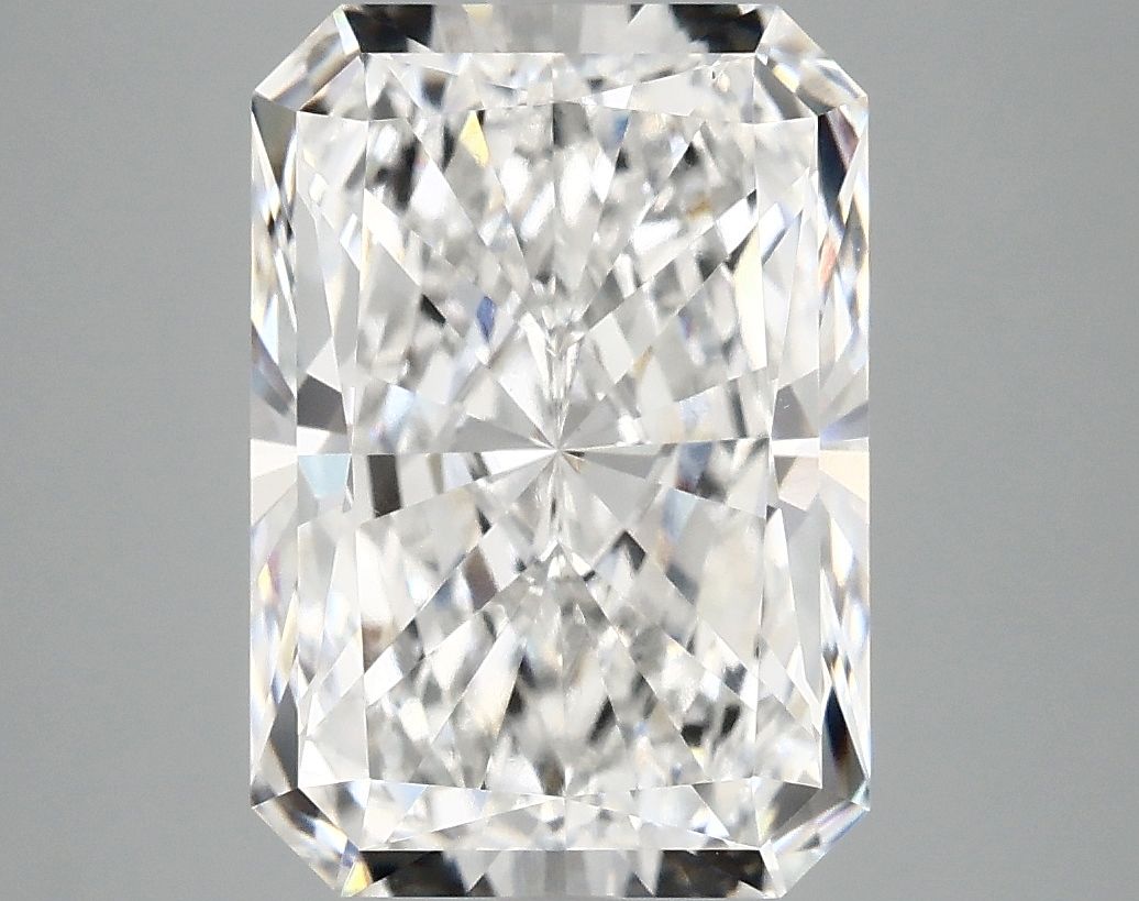 4.83 ct. radiant Lab Grown Diamond front image