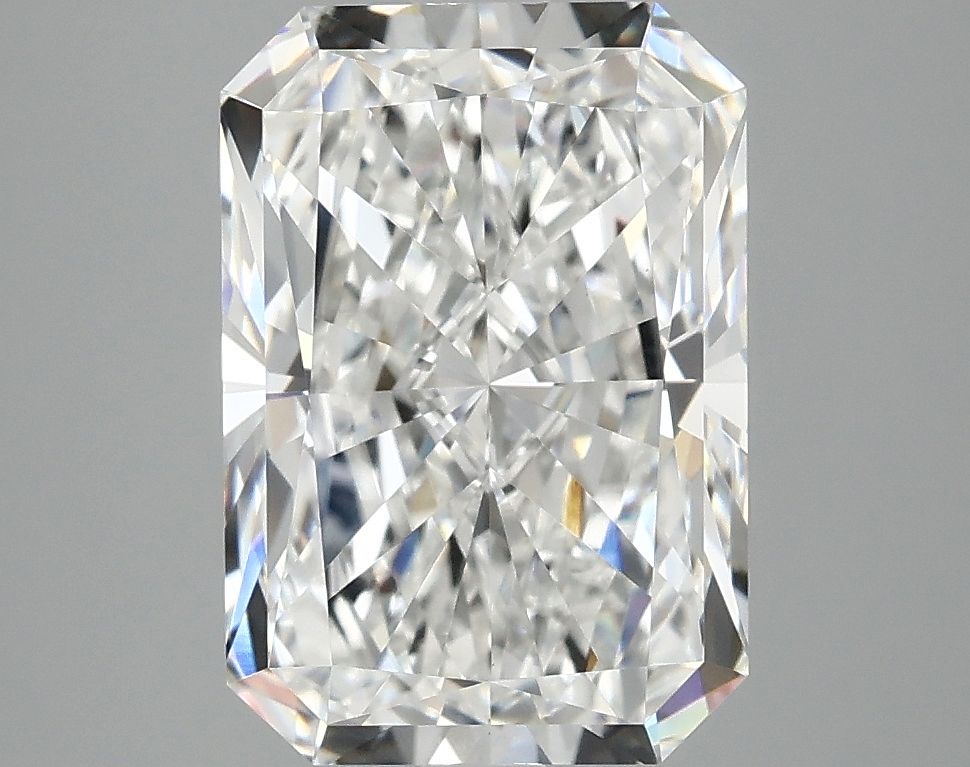 3.92 ct. radiant Lab Grown Diamond front image