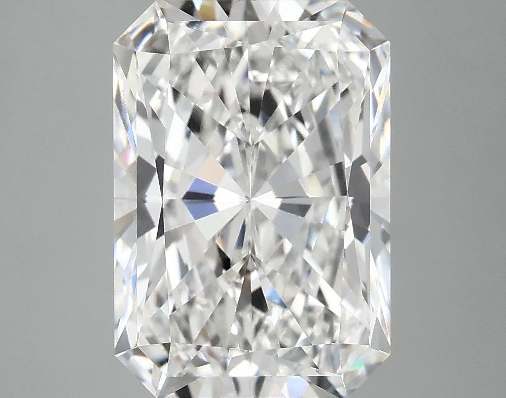 4.19 ct. radiant Lab Grown Diamond front image