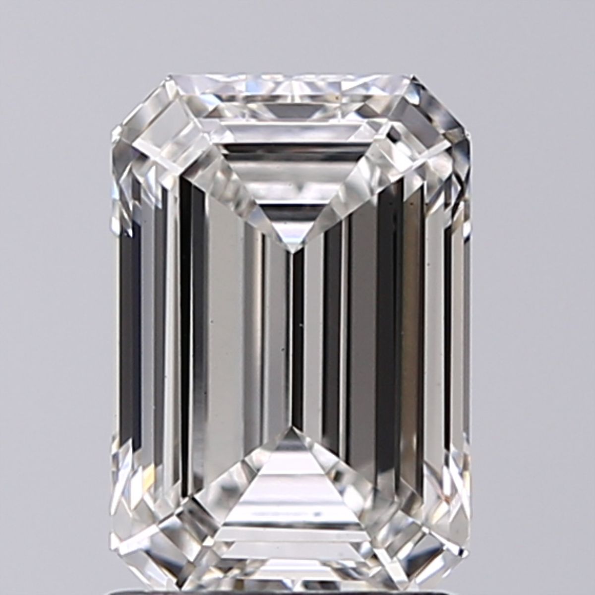 1.51 ct. emerald Lab Grown Diamond front image